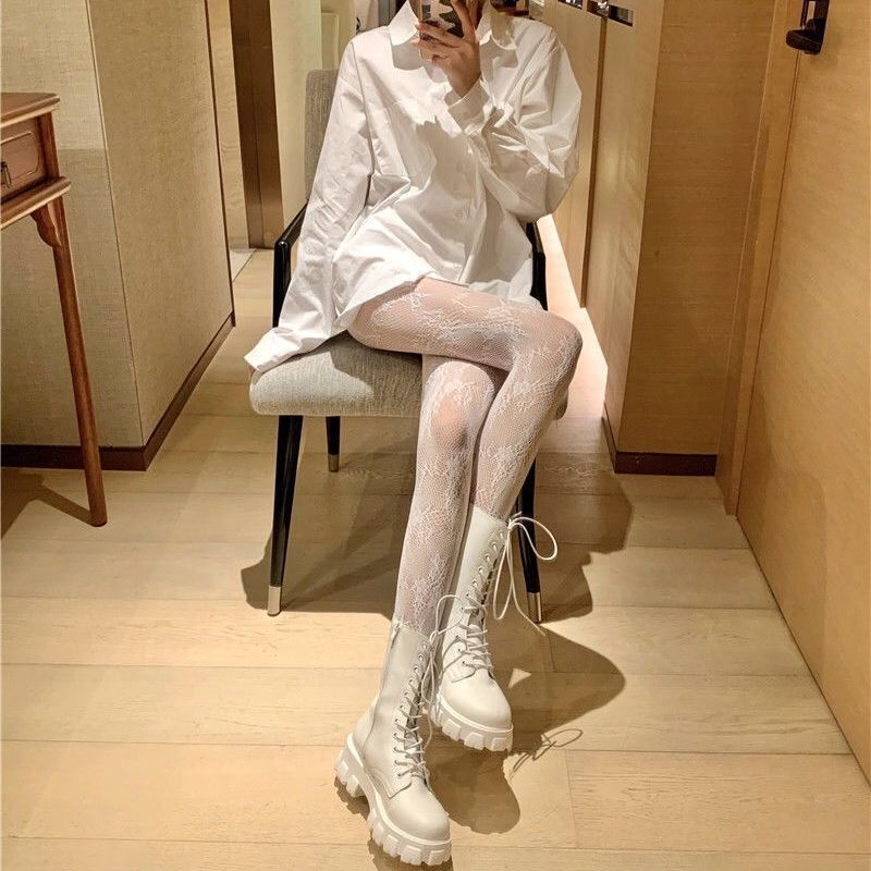 Medias de malla de encaje hueco Lolita medias de Fondo japonés Lolita vintage flor vid blanco negro medias para las mujeres