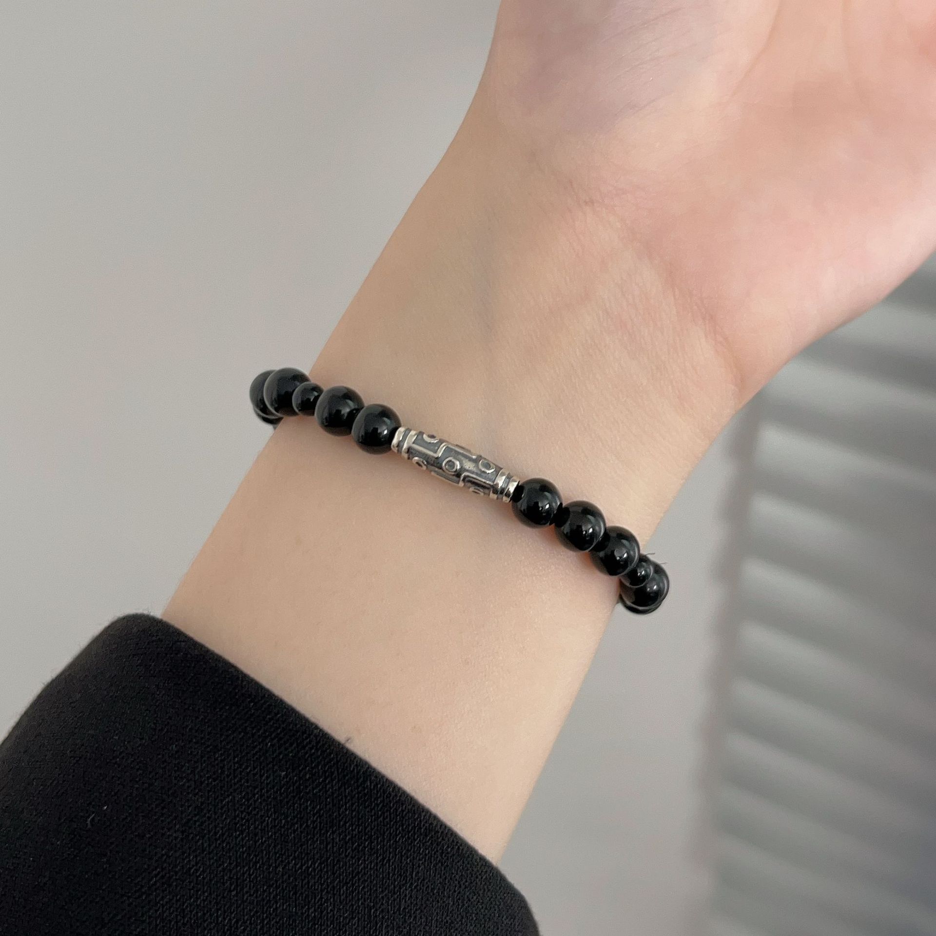 One bead bracelet natural stone