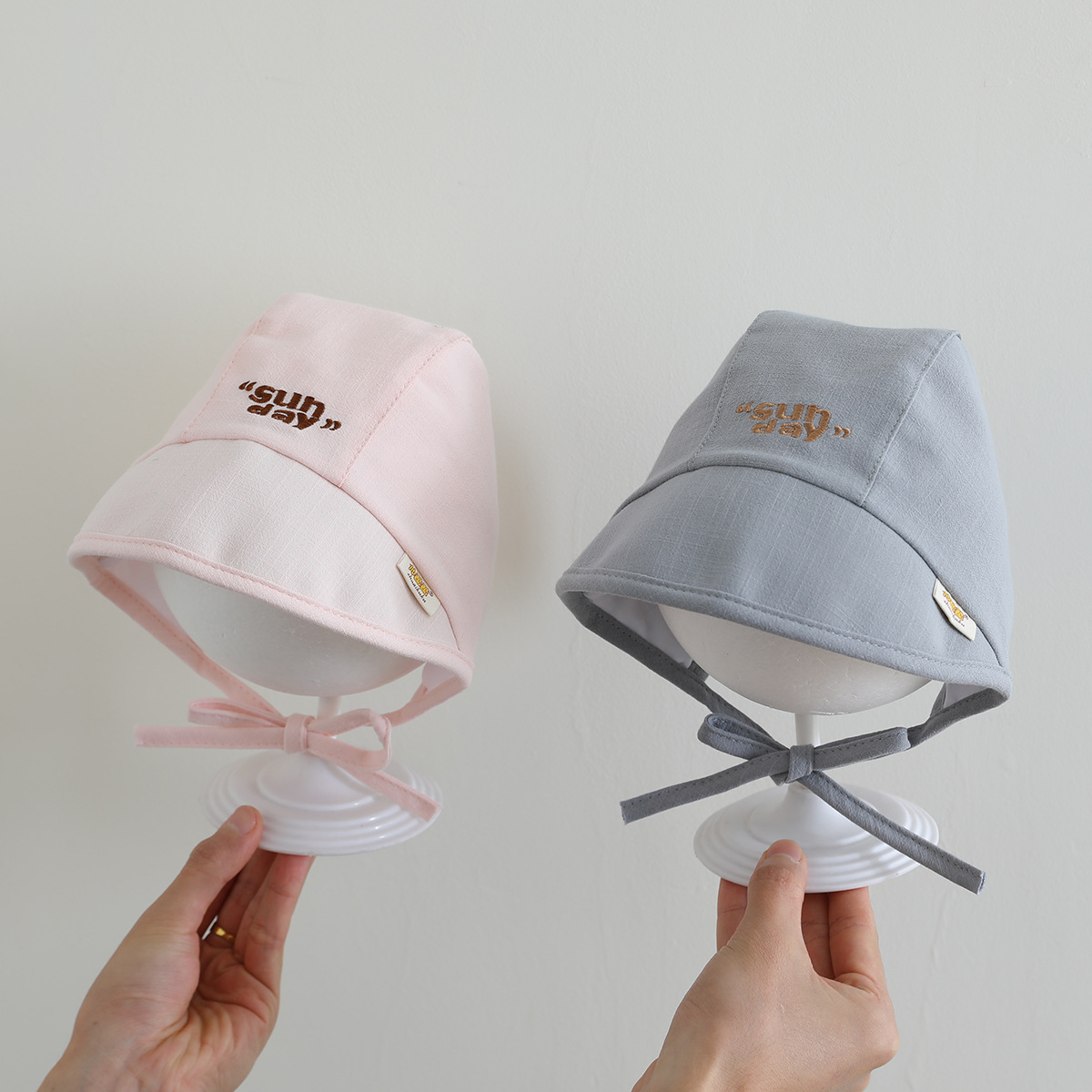 Sombrero para bebés primavera y otoño delgado correa sólida coreana Baotou sombrero de corte sombrero de sombra de sol recién nacido puerta de chimenea sombrero de neumático marea