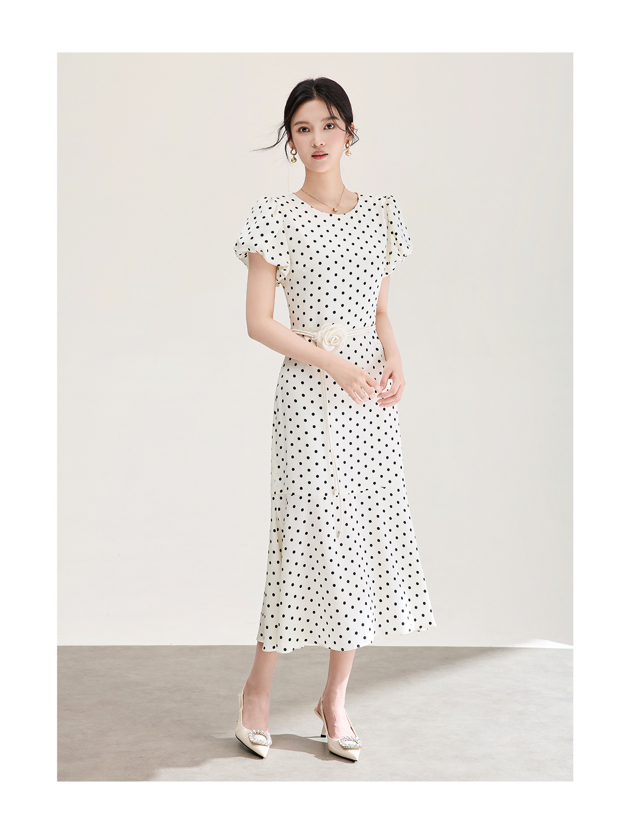 Đầm maxi nữ thắt eo họa tiết hoa hồng chấm bi phong cách Pháp — Điểm Apricot chi tiết 12