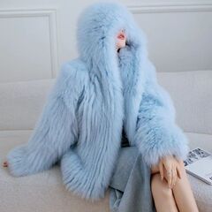 新鮮な 2025 秋の新模造キツネの毛皮のコート 2025 冬のフード付き人工毛皮の若いコートファッション