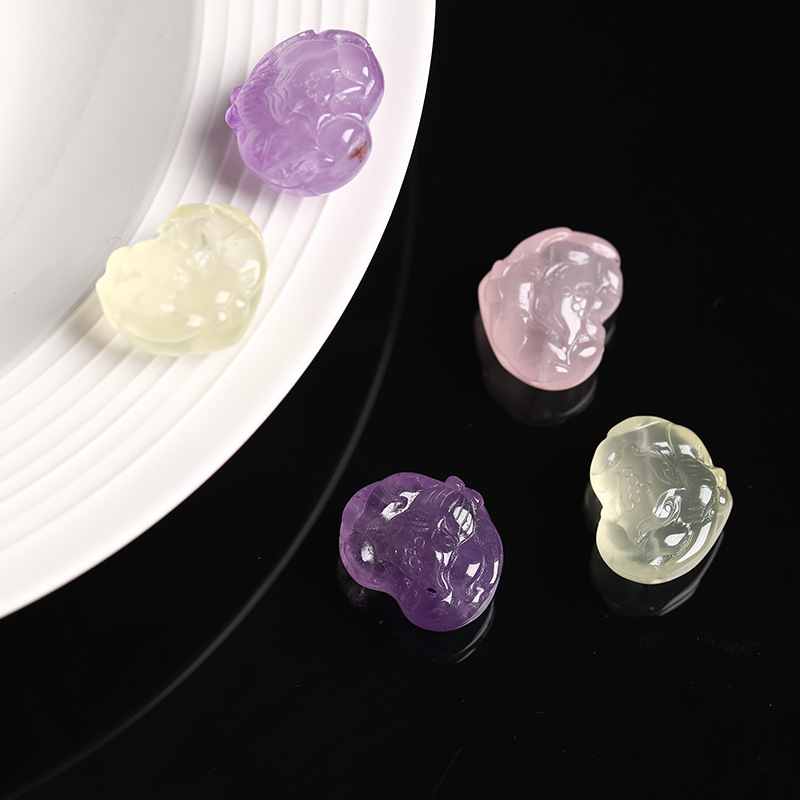 Organic crystal with amethyst