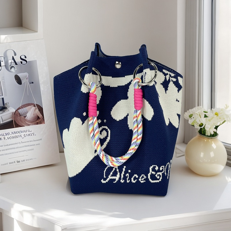 Nicho de diseño blanco y negro jersey jersey bolso de mano casual versátil gran capacidad bolso de mochila fábrica directa