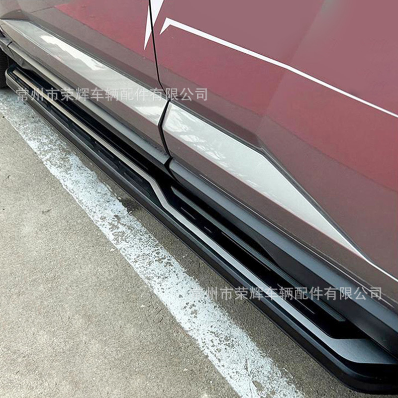 Suitable for BAIC BJ30 side steps, car exterior entry footboards, anti-collision and wear-resistant body protection accessories