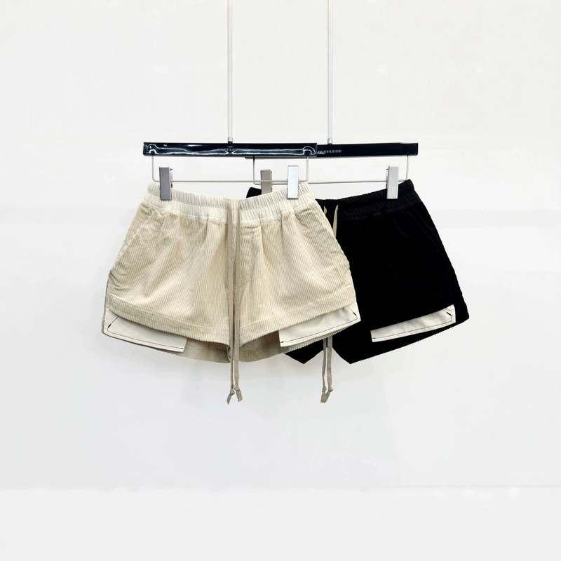 Dark-style design, versatile for everyday wear, suitable for commuting, with drawstring elastic band, casual and elegant, stylish women's shorts Dark-style design, versatile for everyday wear, suitable for commuting, with drawstring elastic band, casual and elegant, stylish women's shorts