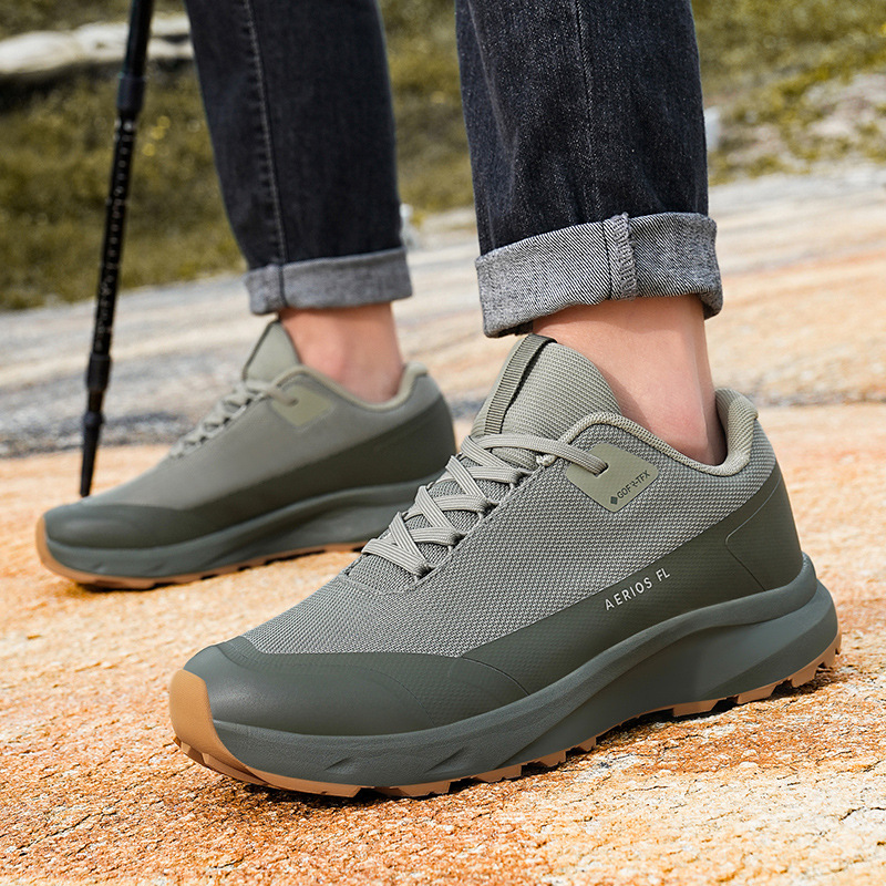 Zapatos de montaña al aire libre de invierno para hombres nuevos zapatos de montaña impermeables, antideslizantes y resistentes al desgaste, zapatos de montaña de tamaño 45