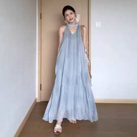 新款纯色吊带露肩V领连衣裙女夏季日韩慵懒风摆裙仙女长裙子