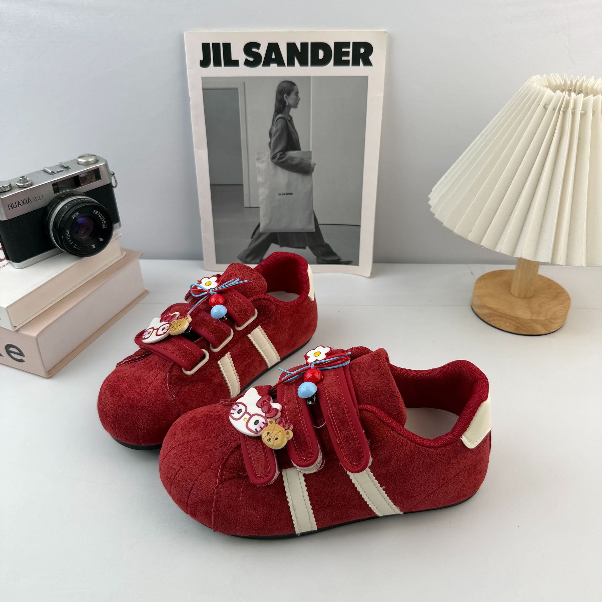 Yanzhong original Kitty velcro zapatos perezosos para mujeres 2025 nuevo estilo universal lindo zapatos puff image 4