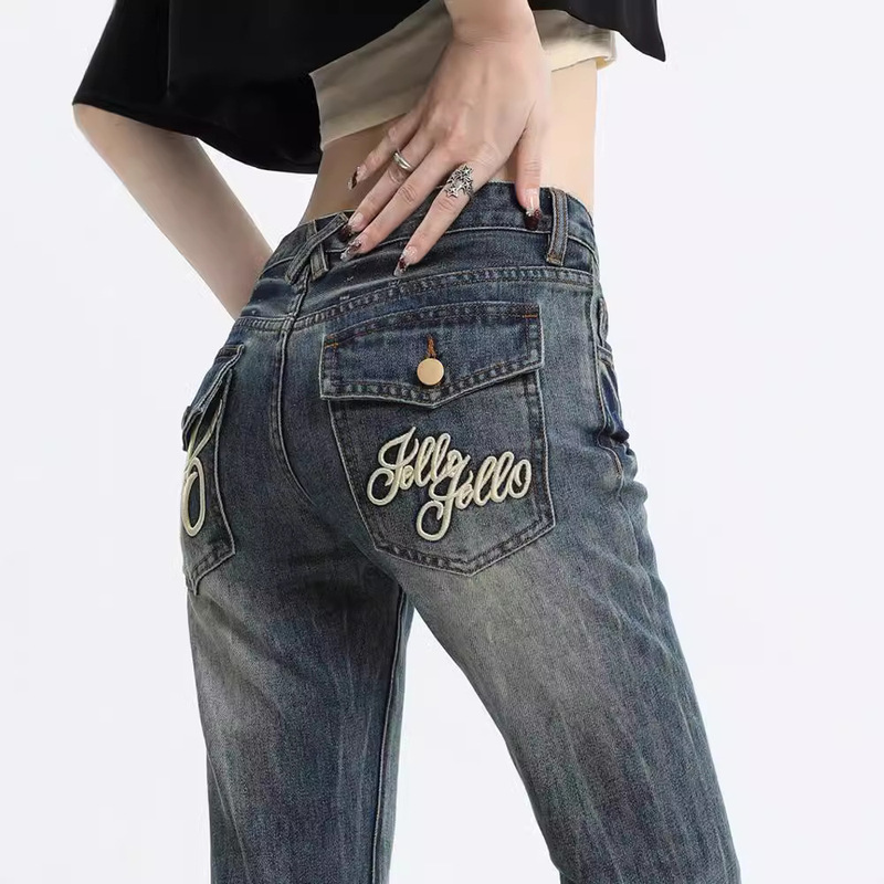 2026 Spring and Autumn Embroidered Flared Jeans for Women, Petite American High Street Style, Designer Embroidered High-Waisted Long Pants 2026 Spring and Autumn Embroidered Flared Jeans for Women, Petite American High Street Style, Designer Embroidered High-Waisted Long Pants