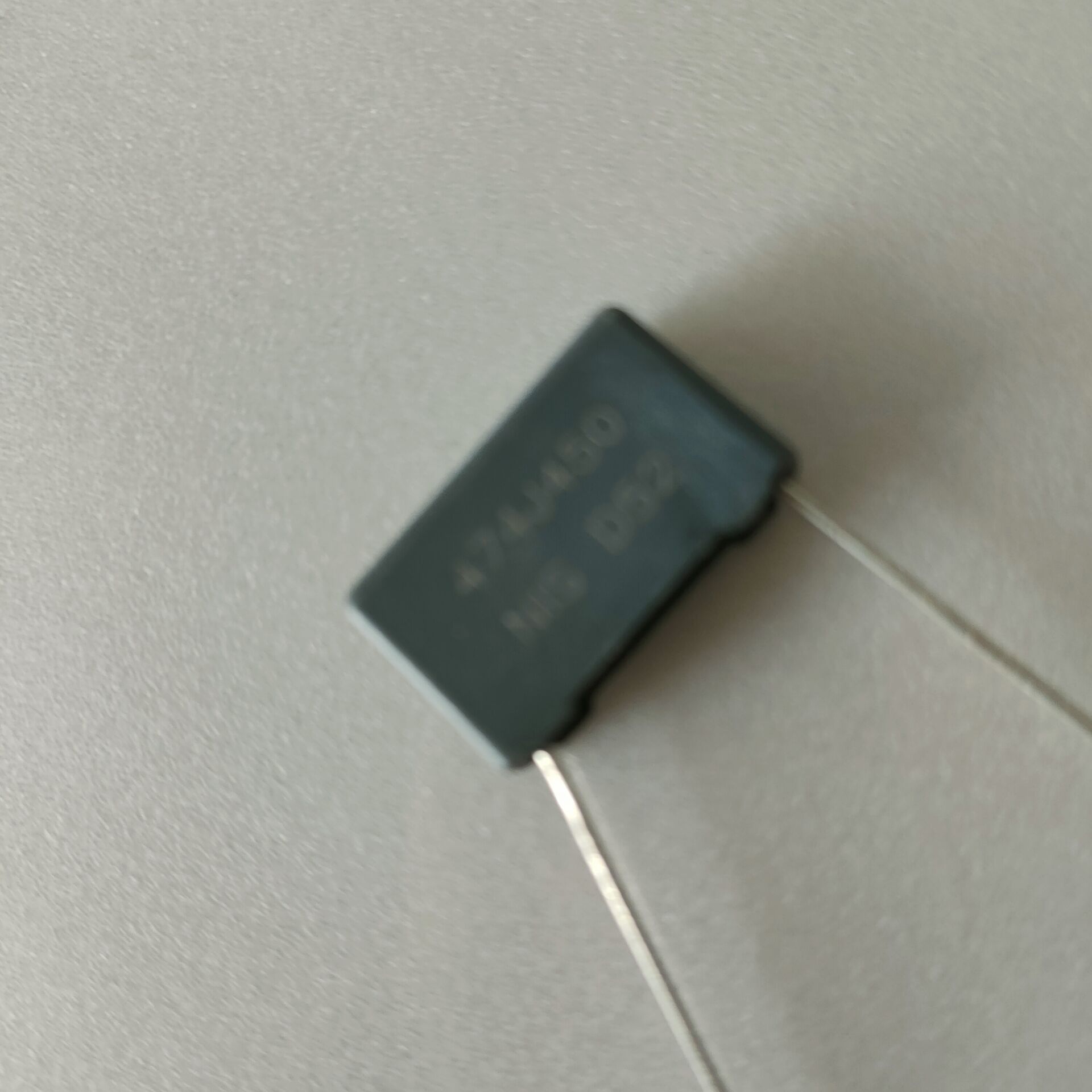 电容474j450 nis  d52