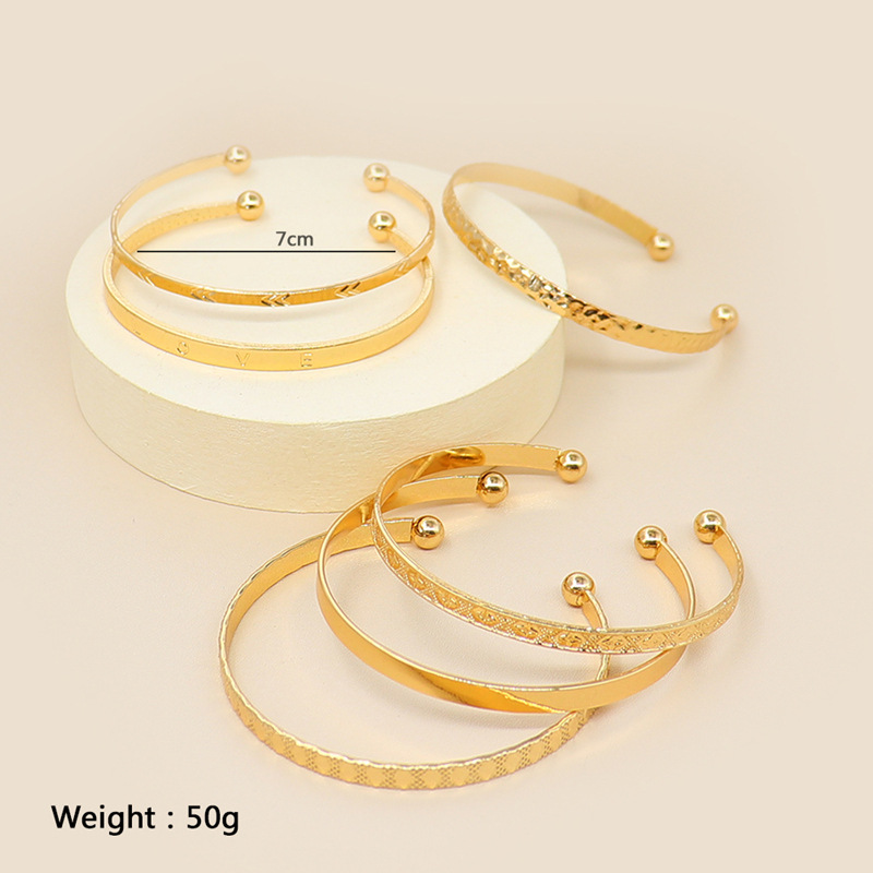 Exaggerated Fashion Punk Love Letter Arrow No Inlaid Metal Bangles Wholesale display picture 1