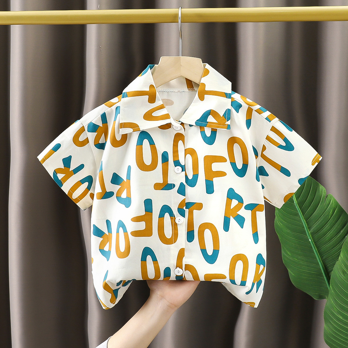 Camisas infantiles de verano nuevas camisas de verano para niños Cardigan 2025 camisas de manga corta delgadas de algodón para niños de verano