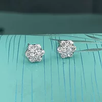 18K белое золото классические шесть круглых Один бриллиант серьги-гвоздики в форме цветка серьги поддержка образца дизайна, инкрустированные в наличии