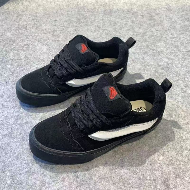 Zapatos de hombre de talla grande, transpirables para primavera y otoño, zapatos de moda nuevos de 2026, zapatillas de lona de estilo coreano, zapatos deportivos e informales para hombre.