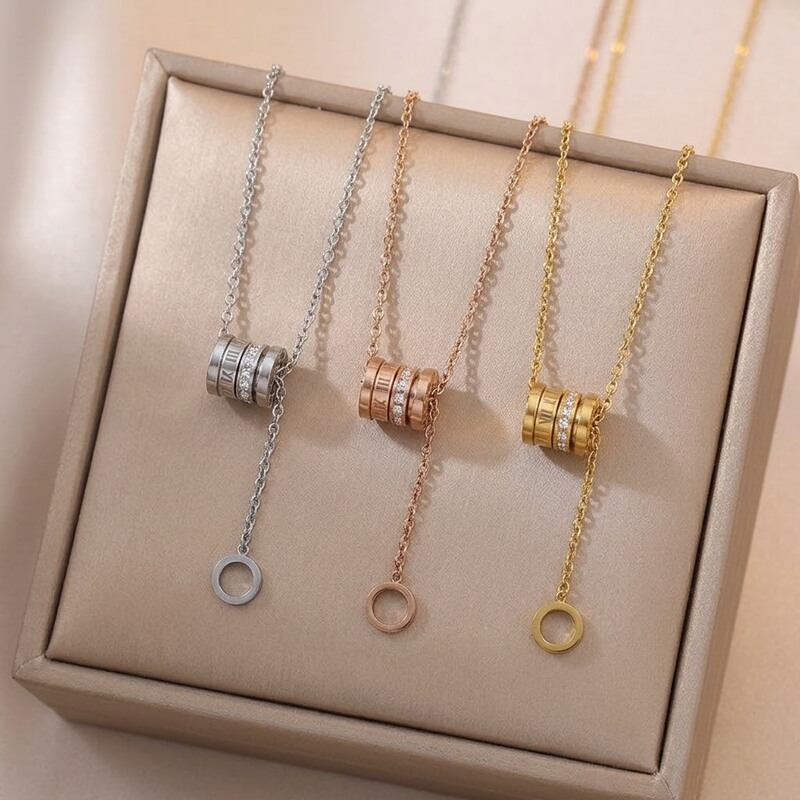 Necklace for Women Roman Small Waist Ins Tassel Compact Design Popular Simple Elegant New Titanium Steel Clavicle Chain for Women