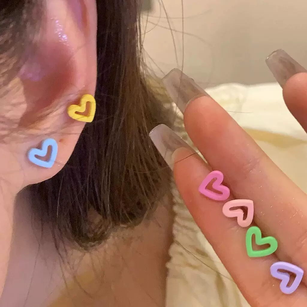 多巴胺6件套！彩色烤漆星星耳钉睡觉免摘耳环2024新款韩系耳饰