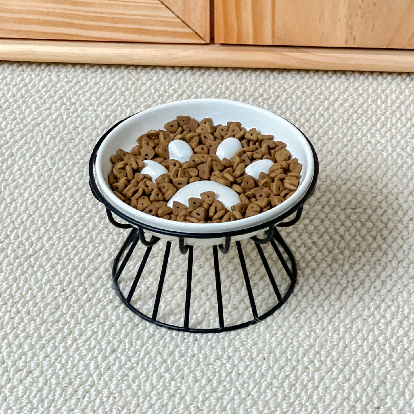 simple viento garra de gato plato de comida lenta con rayas de hierro marco de tazón alto pie de cerámica tazón para mascotas tazón para gatos tazón para perros antiasfixia comida lenta