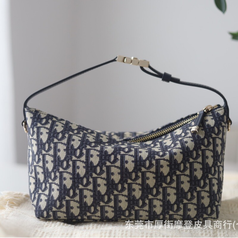 Thick Street Modern Leather Goods Haute Couture Quality Version Cd Canvas Lunch Box Bag Can Be Crossbody Handbag Underarm Bag Thick Street Modern Leather Goods Haute Couture Quality Version Cd Canvas Lunch Box Bag Can Be Crossbody Handbag Underarm Bag