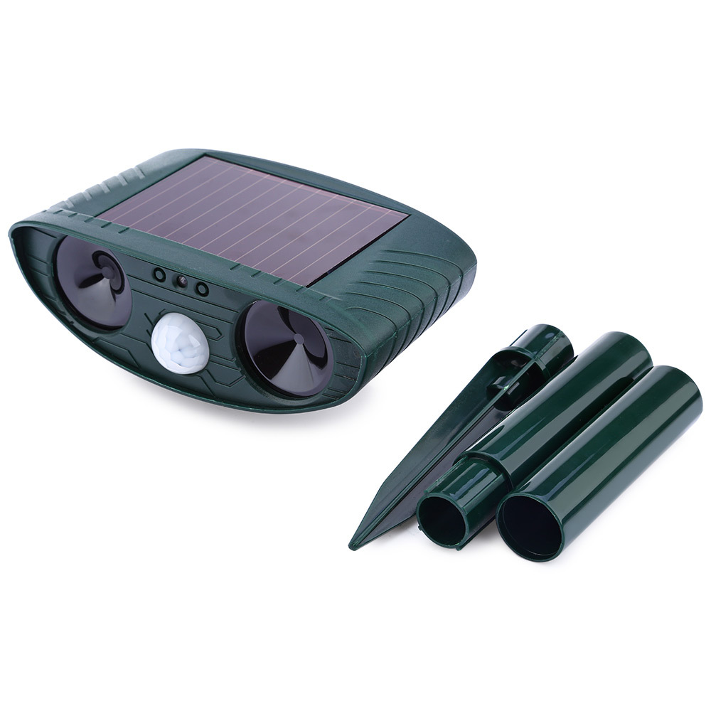 Dispositivo accionado solar del perro del gato