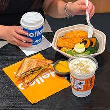 ���ȼ���һ���Ա����̲����ͨ���⎧���y��������Î��wӡlogo