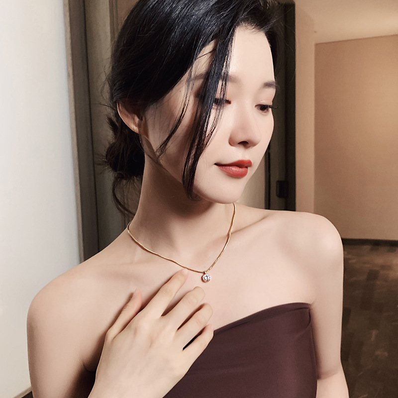 Fashion Geometric Titanium Steel Inlay Zircon Pendant Necklace 1 Piece