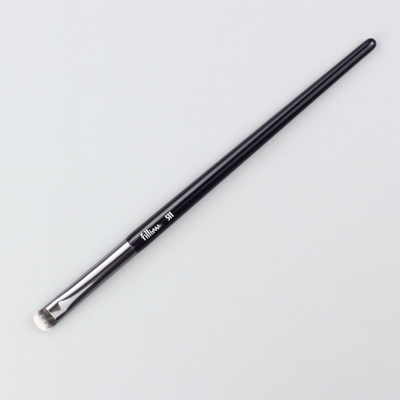 Wang Feifei recommends the same F family makeup brush eye brush collection tool brush 511 eye shadow brush lying silkworm brush Wang Feifei recommends the same F family makeup brush eye brush collection tool brush 511 eye shadow brush lying silkworm brush
