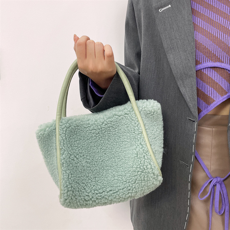 727B6C8F315C93A6E1C06850F77BB6