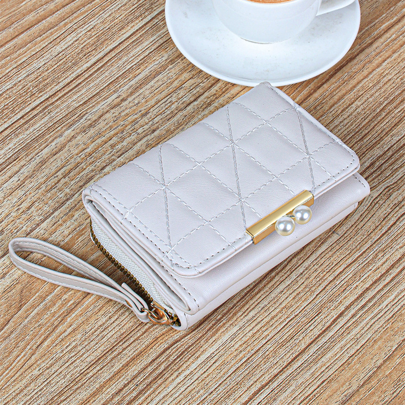 Women's Solid Color Pu Leather Flip Cover Wallets display picture 4