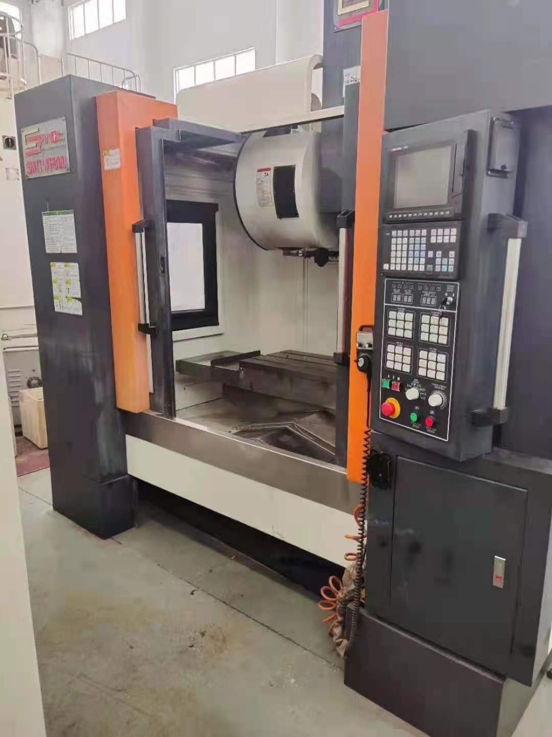 出售二手吉影V8立式加工中心二手立加二手昆山加工中心