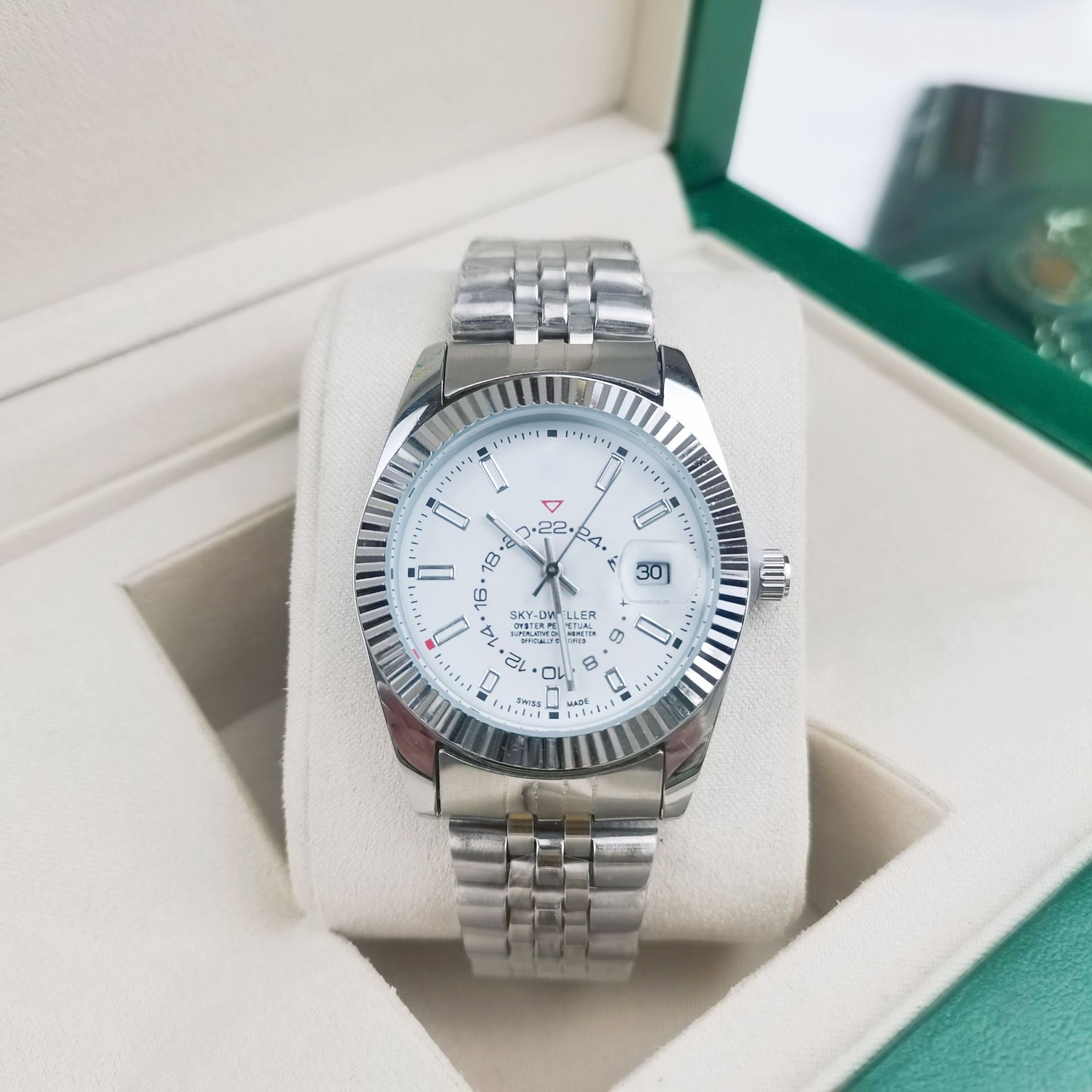 Tiktok live wholesale lao home automatic quartz watches men's waterproof watches foreign trade best selling a generation of hair