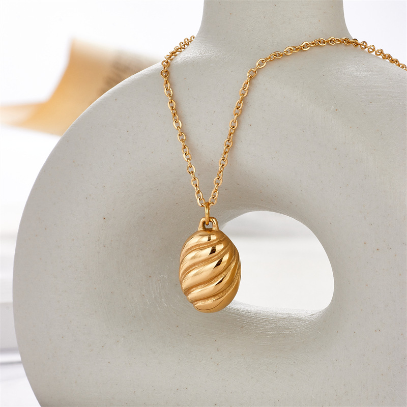 New Style Oval Horn Bread Pendant Necklace Stainless Steel Sweater Chain display picture 6