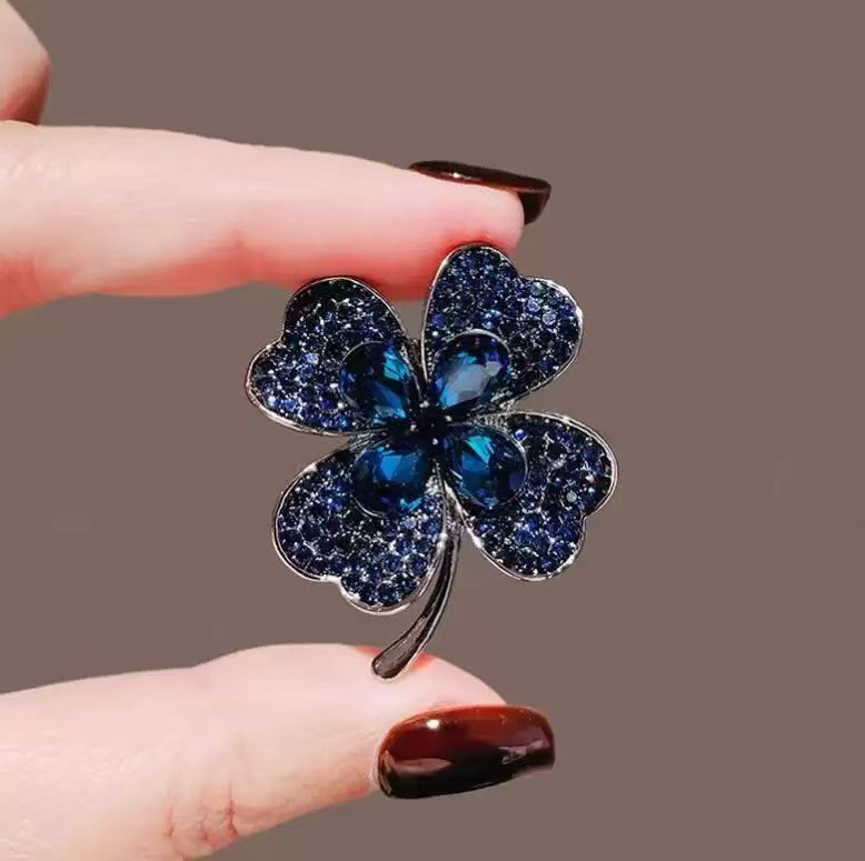 Christmas Reindeer Brooches For Men And Women, Stylish Pins_voghion.com