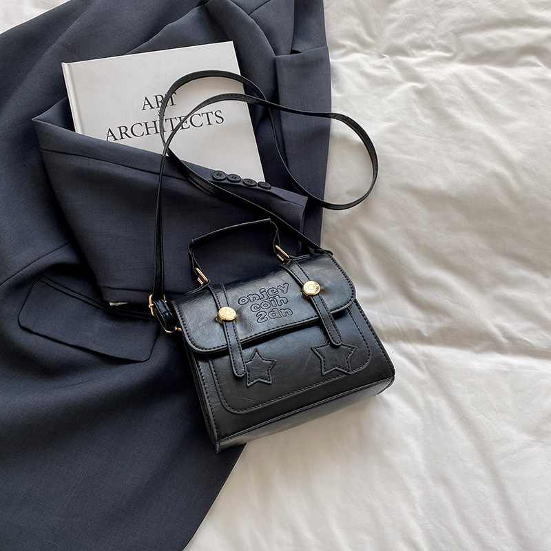 2025 primavera y verano nuevo exquisito pequeño bolso cuadrado moda femenina todo fósforo mensajero de un solo hombro bolso de axila de alta calidad mujer