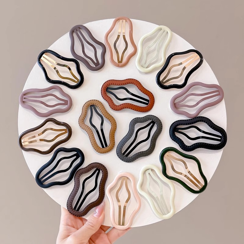 Clips de cabello nubes coreanas niñas coloridas en la parte posterior de la cabeza clip lateral red clip rojo BB clips niñas frises clip de cabello rotos