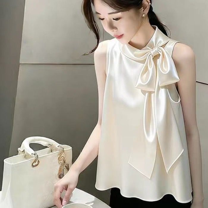 Brother's Boutique Quality Spring/Summer New Satin Halter Top, Fashionable, Light Luxury, High-End Feel, Stunning French-Style Shirt Brother's Boutique Quality Spring/Summer New Satin Halter Top, Fashionable, Light Luxury, High-End Feel, Stunning French-Style Shirt