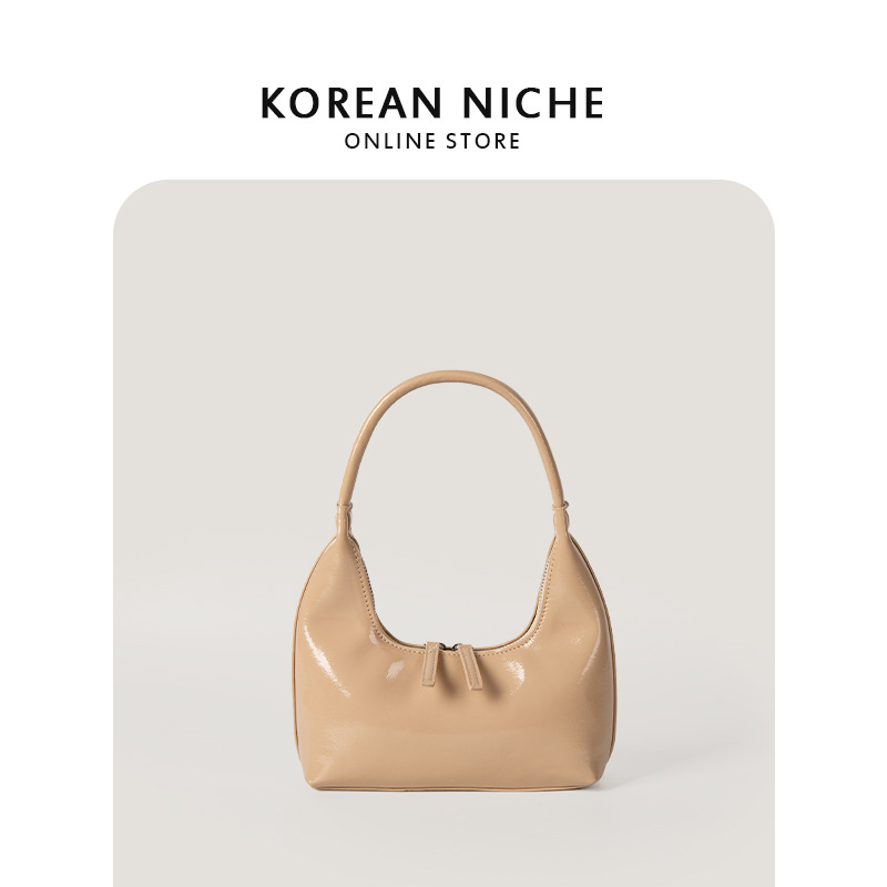Korean niche design glossy high-end texture single shoulder underarm bag, summer fashion simple casual hand-held_voghion.com