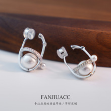 һ�wʽС���OӋ���w������hŮ�߼�����������o�������A�ճ�ͨ��