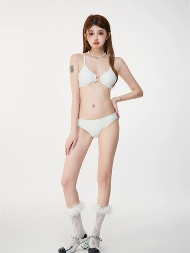 Women's swimsuit summer new pure lust style bikini long-sleeved blouse hip-covering skirt sweet straps vacation swimwear hot spring