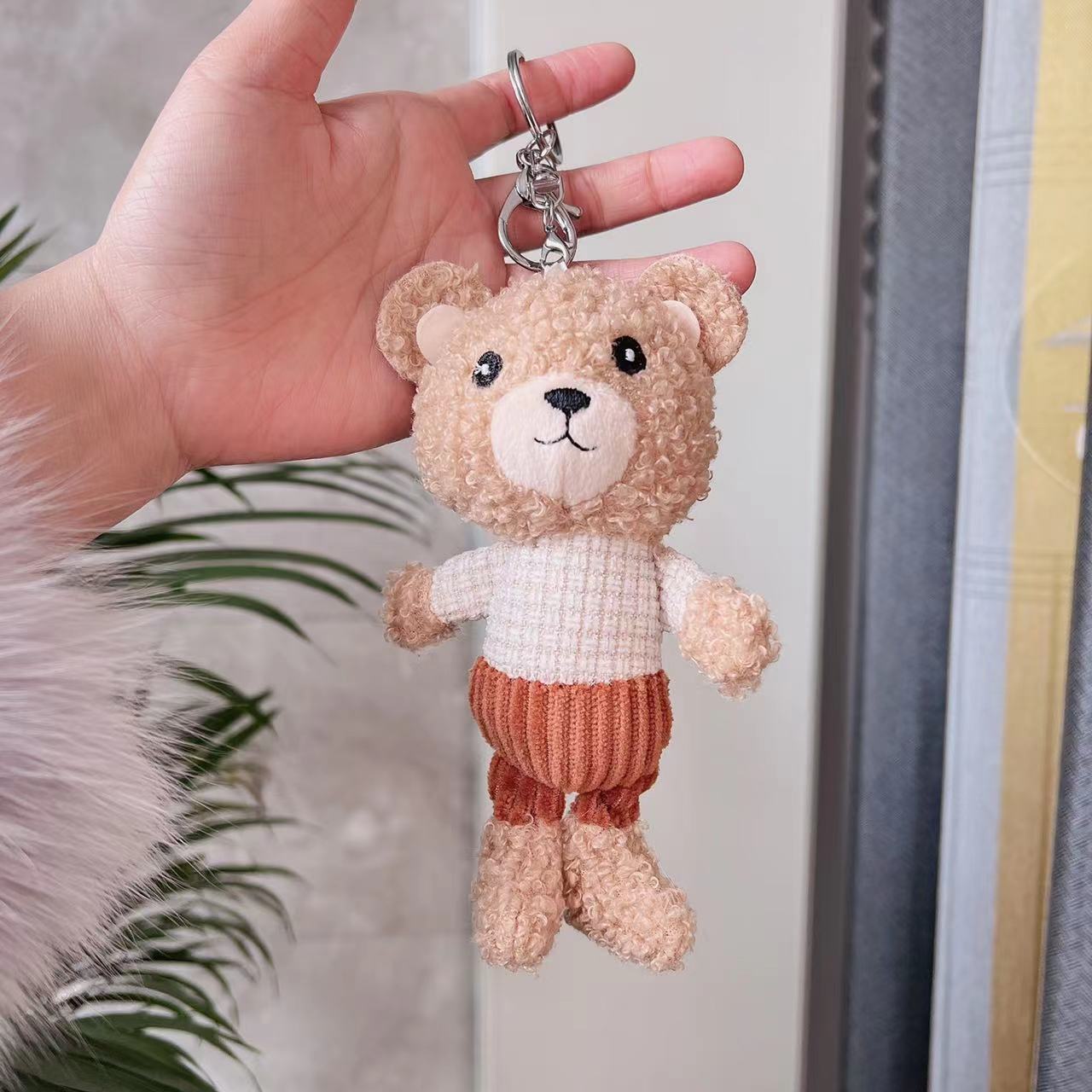 Tiktok oso de peluche muñeca amor peluche oso muñeca llavero colgante muñeca oso muñeca al por mayor