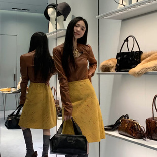 miu�����͹��S25�ﶬ���͹Ÿ��L�Sɫ�����@�ݰ����п�һ��ȹ