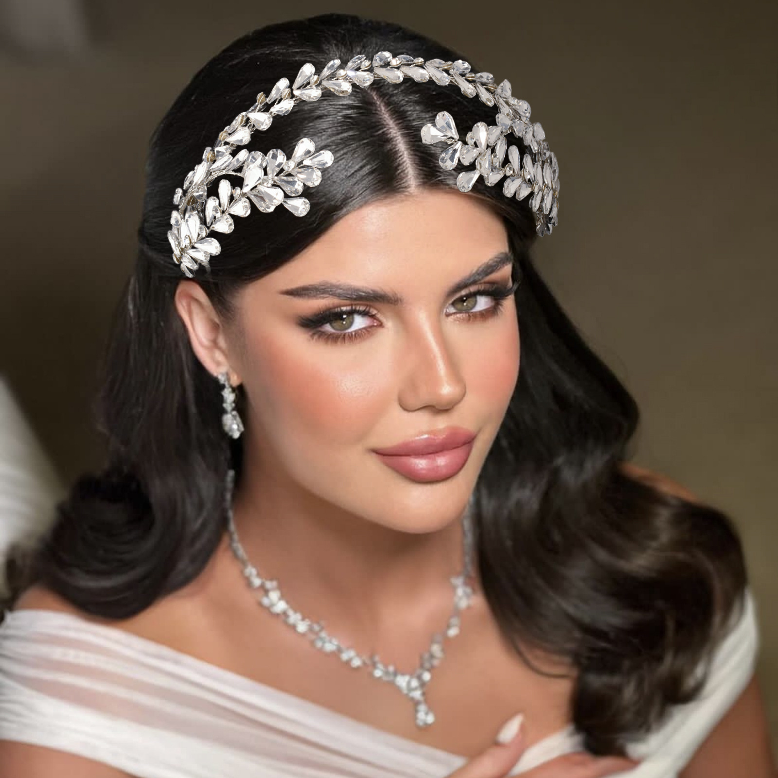 30g Weight Hair Band Hair Accessories Type Rhinestones Inlay Material 1 Piece Quantity Iron Material Leaf Pattern All Seasons Season Women's Gender Elegant, Glam, Bridal Style Elegant Glam Bridal Women's Leaf Rhinestone Crown Jewelry Headband 3