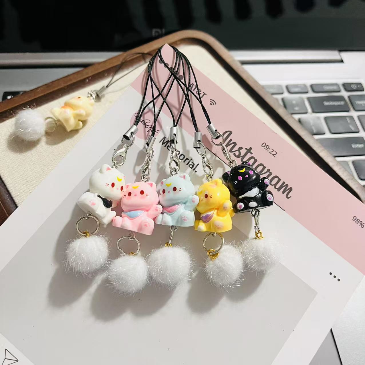 New Cartoon Kitten Mobile Phone Chain Cute Resin Keychain Girl Student Bag Pendant Couple Best Friend Gift
