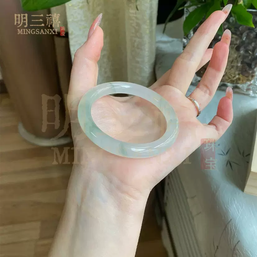 天然正品新疆天山翠手镯冰翠玉镯女款雪翠金丝玉圆条玉镯子翡翠色