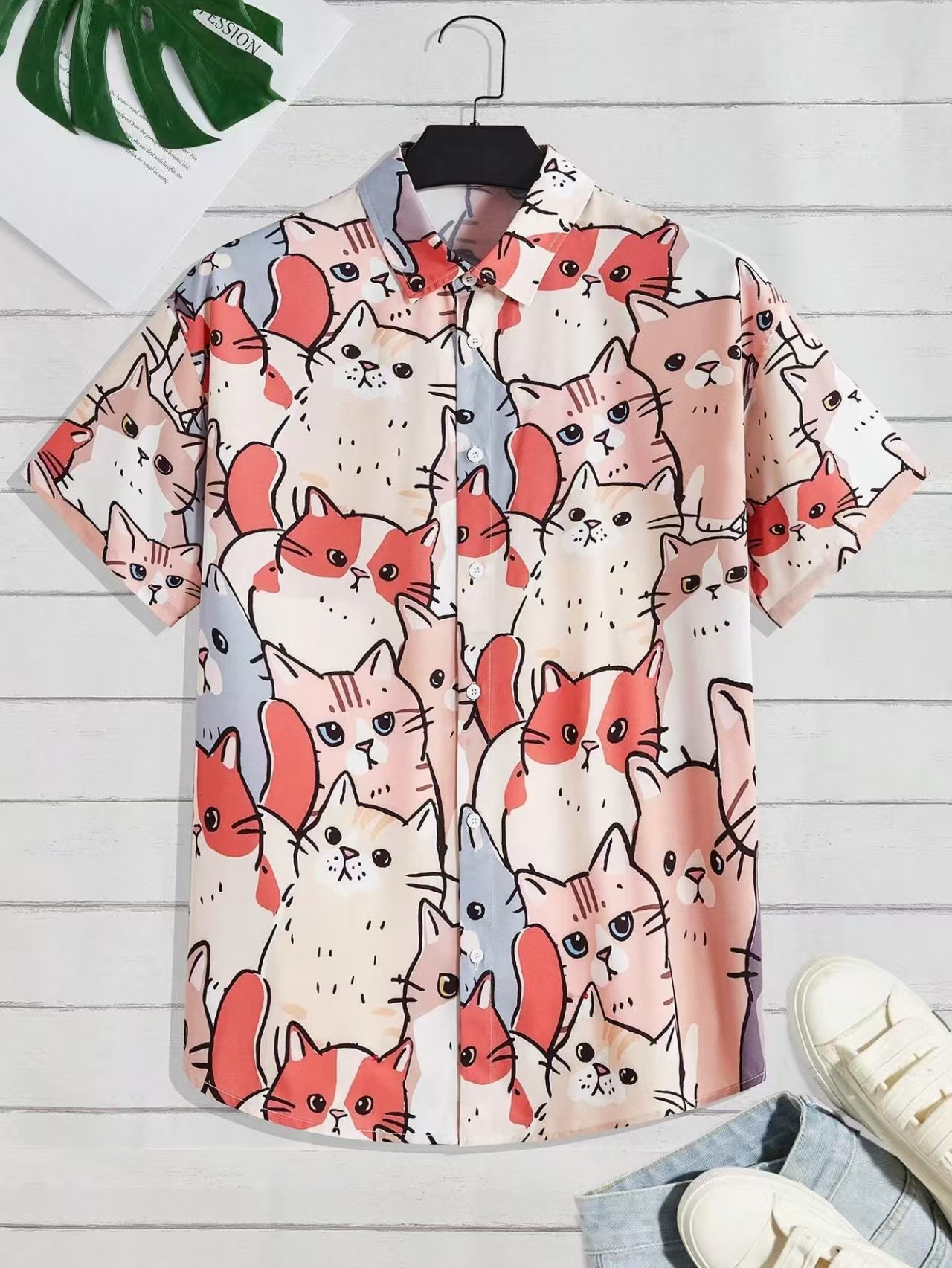 Neuer europäischer und amerikanischer Modetrend für Herren: Hawaiihemd mit kurzen Ärmeln und 3D-Digitaldruck_voghion.com