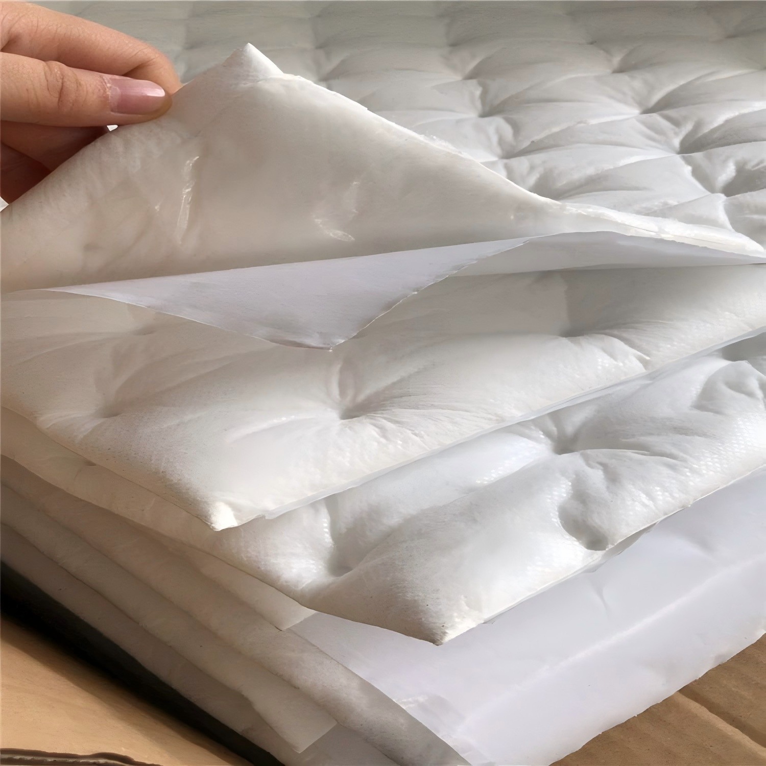 Wholesale Automotive Soundproofing Cotton Pp+Pet Dual-Component Universal Interior Noise Reduction and Sound Absorption for Car Modification