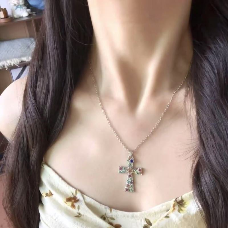 跨境爆款彩色花朵十字架项链女轻奢时尚欧美小梅花吊坠个性锁骨链|undefined