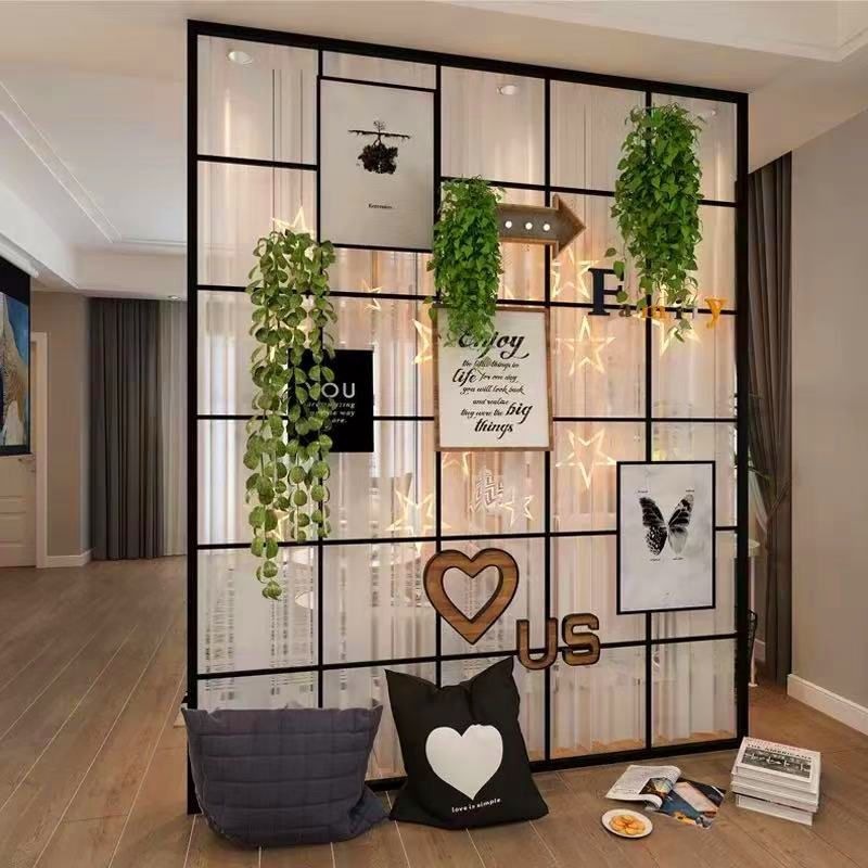 High-quality wrought iron, openwork design, Feng Shui-style screen for the entrance hall, living room, and bedroom; popular partition design; also suitable as a beauty and nail art partition