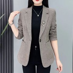 洋気のお母さんは春と秋のファッションの格子の小さいスーツの短い上着の女性のファッションの女性の一粒はスーツのコートを掛けます。