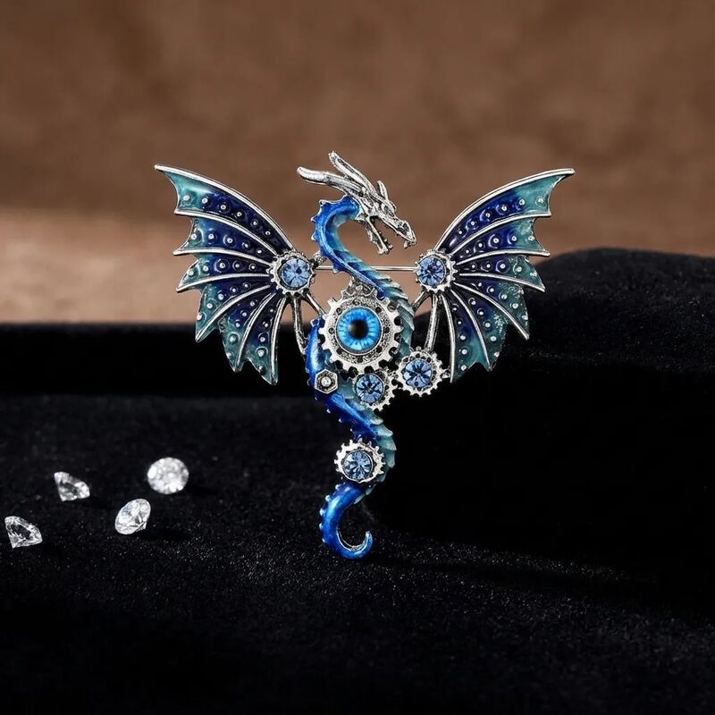 New Electroplated Dragon-Shaped European and American Exaggerated Personality Western Dragon Mechanical Flying Dragon Brooch Versatile Lapel Pin Alloy New Electroplated Dragon-Shaped European and American Exaggerated Personality Western Dragon Mechanical Flying Dragon Brooch Versatile Lapel Pin Alloy