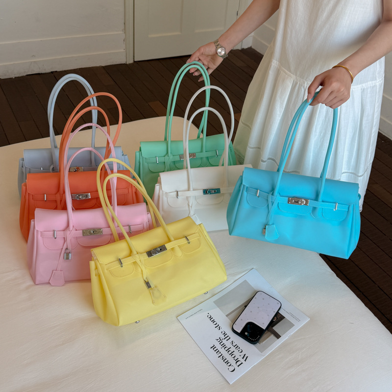 Capacious summer one-shoulder bag PVC